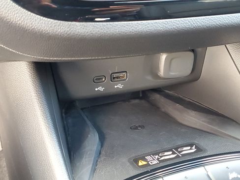 Used 2024 Buick Envista Sport Touring w/ Convenience I Package image 33