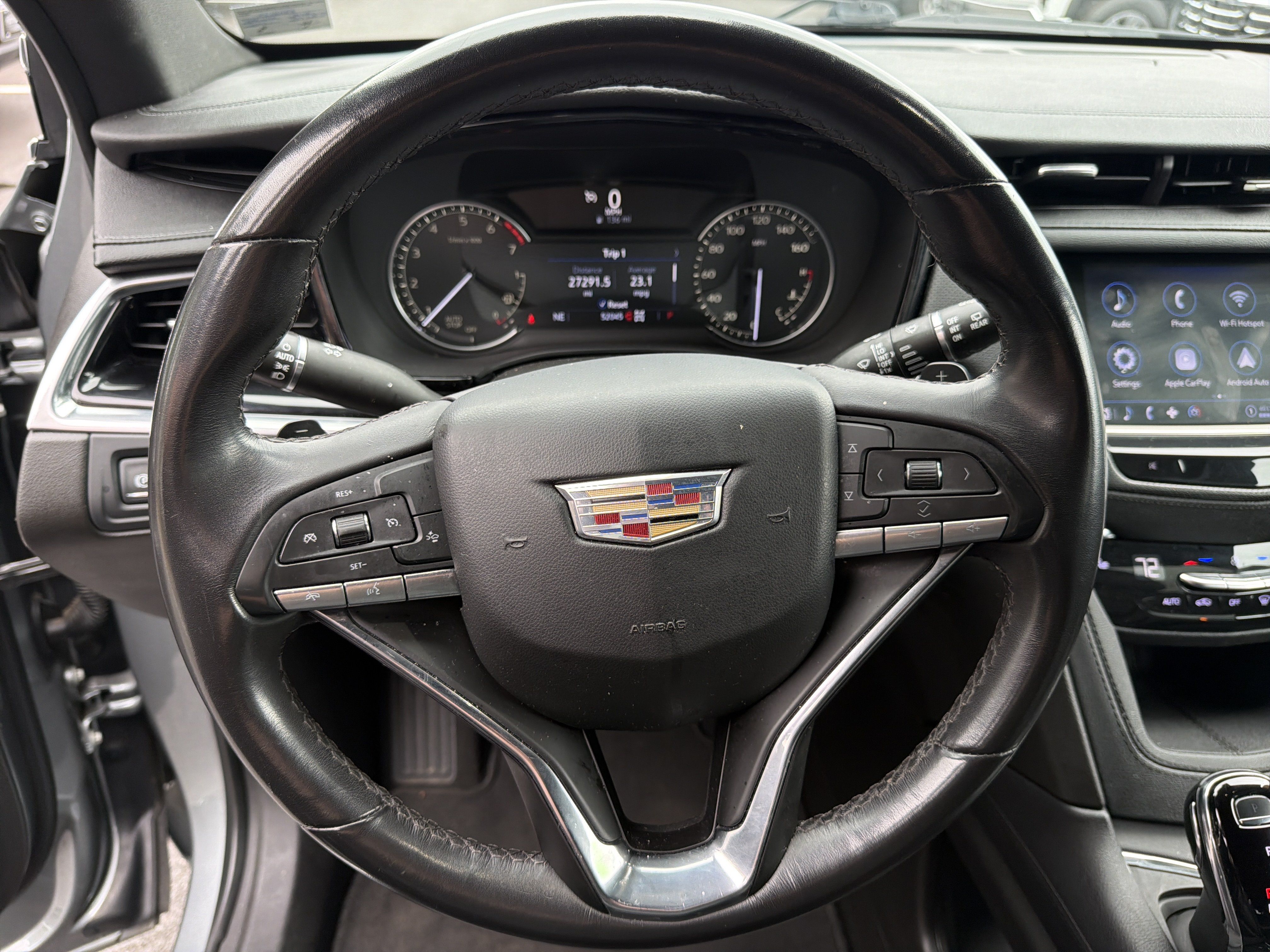 Used 2023 Cadillac XT6 Luxury AWD/4WD image 18