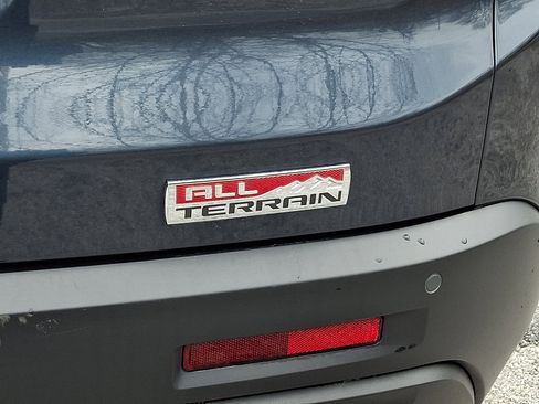 Used 2019 GMC Acadia SLT image 33