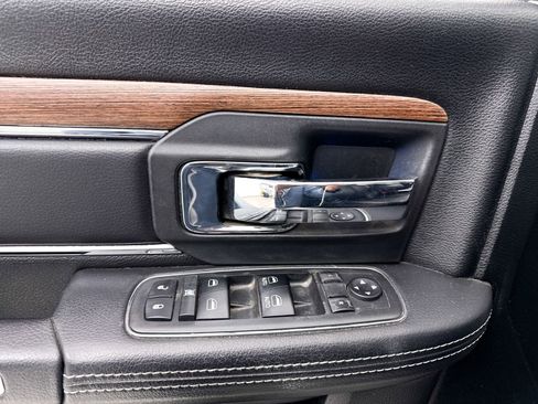 Used 2017 RAM 1500 Laramie w/ Convenience Group image 25