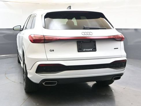 Used 2025 Audi Q5 Premium w/ Convenience Package AWD/4WD image 4