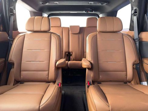New 2026 Hyundai Palisade Calligraphy AWD/4WD image 16