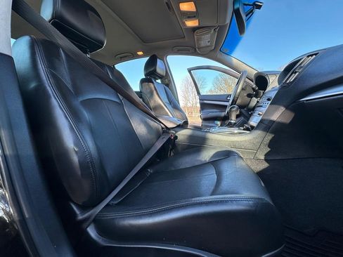 Used 2015 INFINITI Q40 w/ Navigation Package image 10