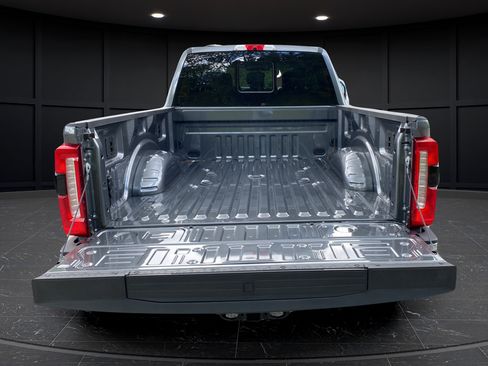 New 2026 Ford F250 XLT w/ XLT Premium Package AWD/4WD image 26