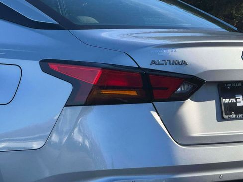 Used 2023 Nissan Altima 2.5 SV image 8