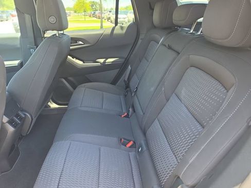 Used 2026 Chevrolet Equinox LT FWD image 11