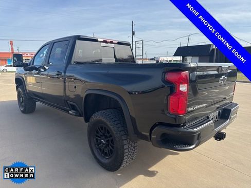 Used 2024 Chevrolet Silverado 2500 ZR2 w/ Technology Package image 6
