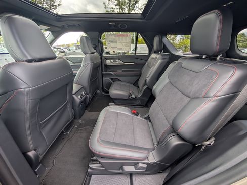 New 2026 Ford Explorer ST image 12
