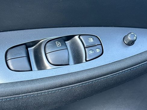 Used 2018 Nissan Leaf S w/ S Charge Package image 13