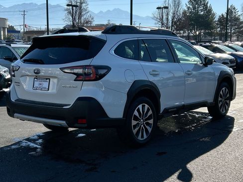 Certified 2023 Subaru Outback Limited image 3