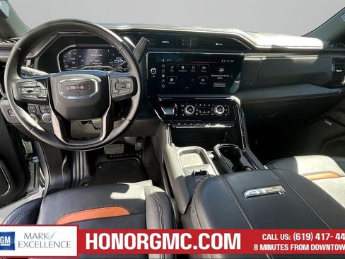 Used 2024 GMC Sierra 2500 AT4 w/ AT4 Premium Plus Package AWD/4WD image 8