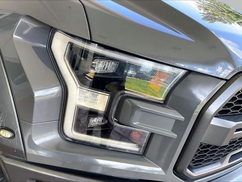 Used 2018 Ford F150 Raptor w/ Equipment Group 802A Luxury AWD/4WD image 25