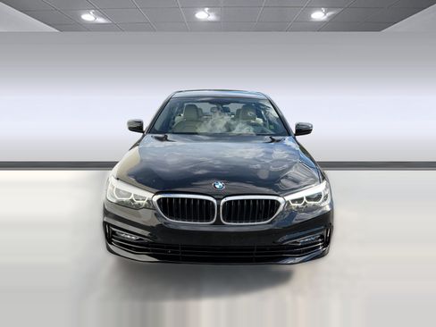 Used 2017 BMW 530i RWD image 6