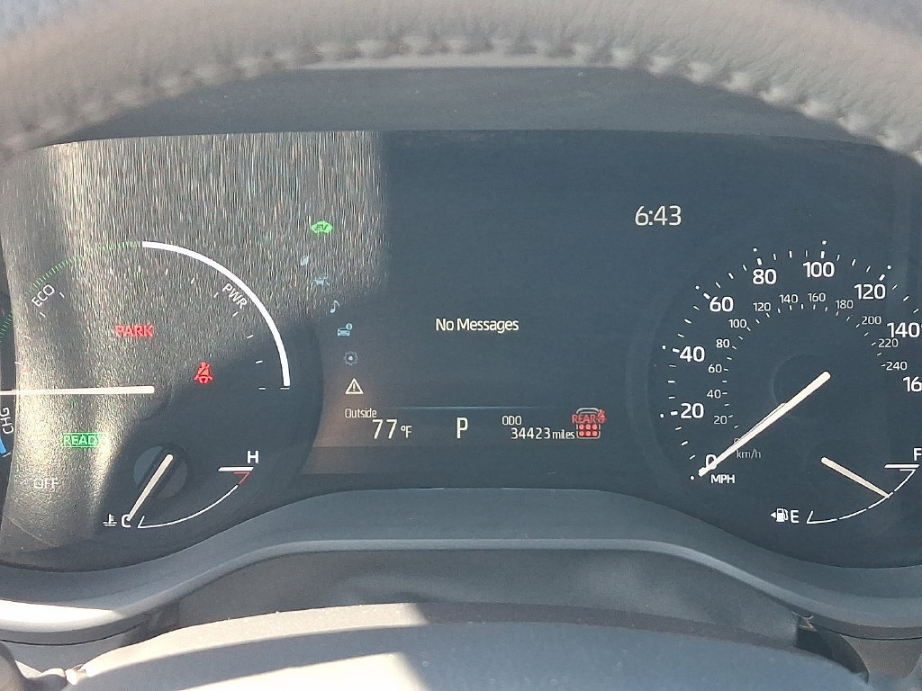 Certified 2025 Toyota Sienna XLE FWD image 23