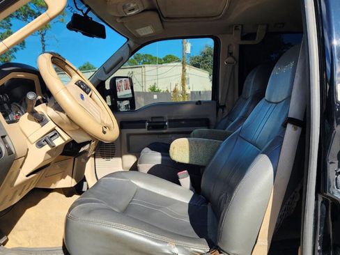 Used 2008 Ford F250 FX4 image 7