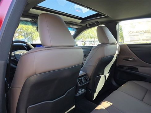 New 2025 Lexus ES 350 350 image 18