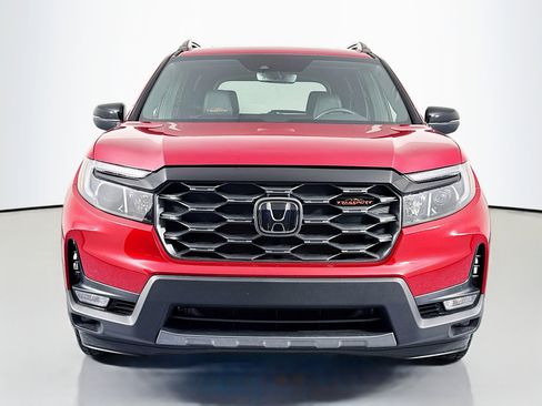 Certified 2025 Honda Passport TrailSport image 2