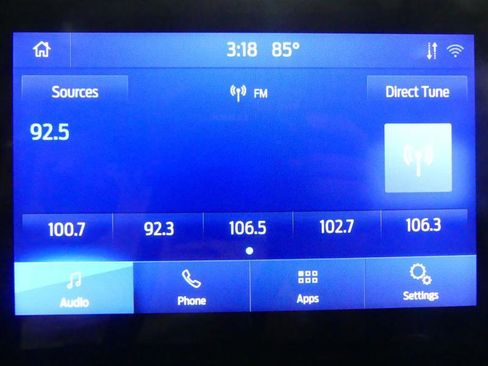 Used 2023 Ford Transit Connect XLT image 9