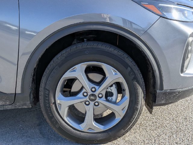 Used 2025 Ford Escape ST-Line Select AWD/4WD image 11