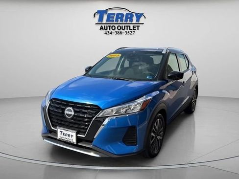 Used 2023 Nissan Kicks SV FWD image 4