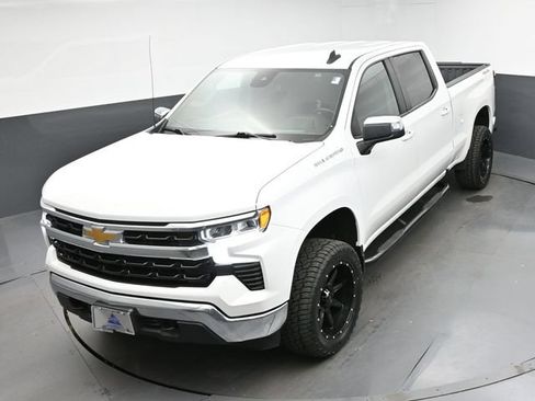 Used 2023 Chevrolet Silverado 1500 LT w/ Protection Package AWD/4WD image 38