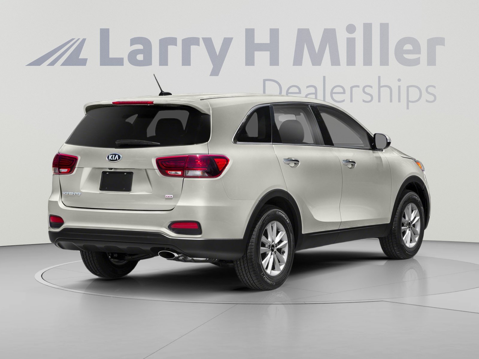 Used 2019 Kia Sorento FWD V6 image 2