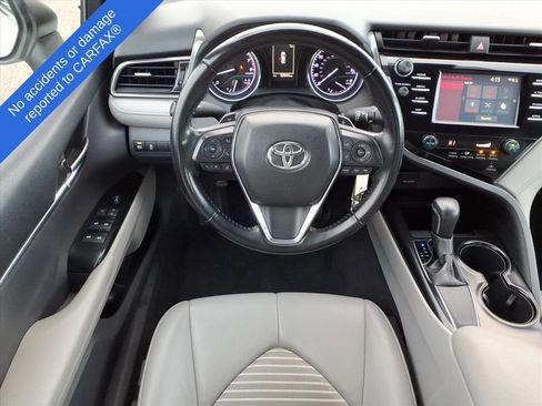 Used 2019 Toyota Camry SE image 13