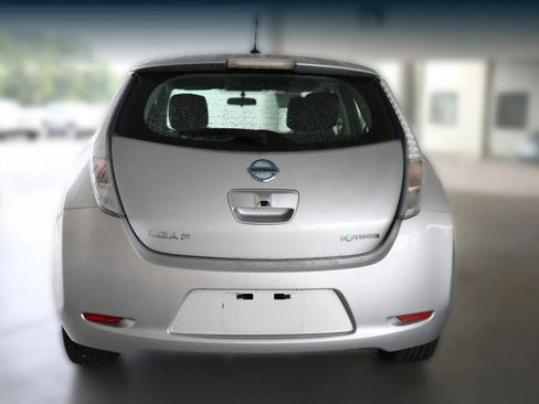 Used 2014 Nissan Leaf S image 5