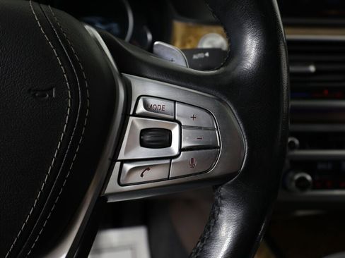 Used 2016 BMW 740i image 36