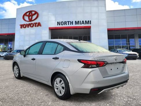Used 2025 Nissan Versa S w/ Trunk Package FWD image 3