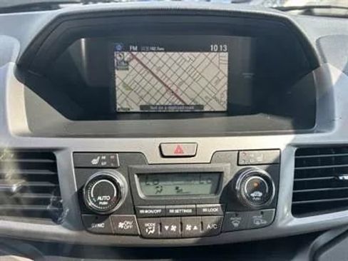 Used 2016 Honda Odyssey Touring Elite image 14