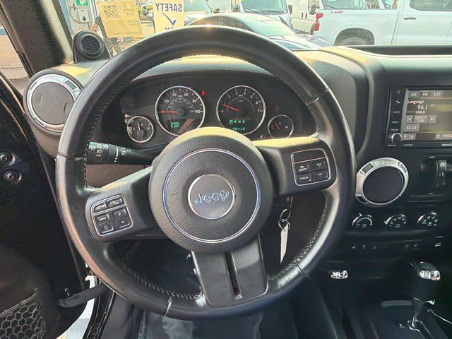 Used 2013 Jeep Wrangler Unlimited Sahara w/ Connectivity Group AWD/4WD image 18