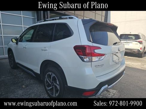 Used 2024 Subaru Forester Touring AWD/4WD image 3