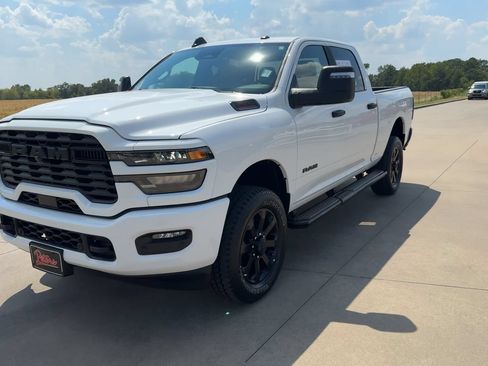 Used 2026 RAM 2500 Big Horn AWD/4WD image 4
