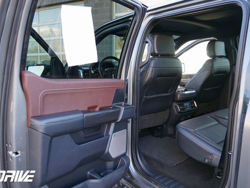 Used 2022 Ford F150 Lariat image 35