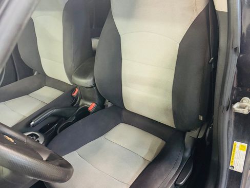 Used 2015 Chevrolet Cruze LS image 10