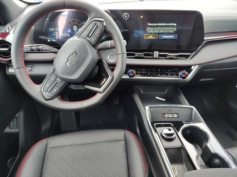 New 2026 Chevrolet Equinox RS w/ Safety and Technology Package image 11