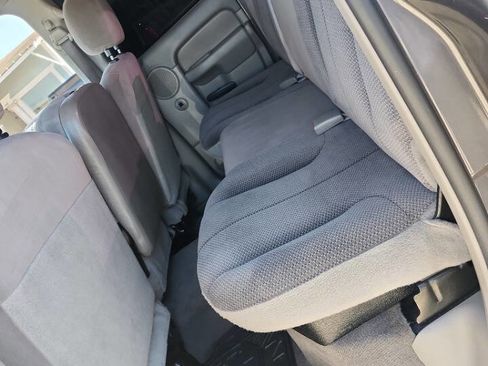 Used 2004 Dodge Ram 1500 Truck SLT image 5