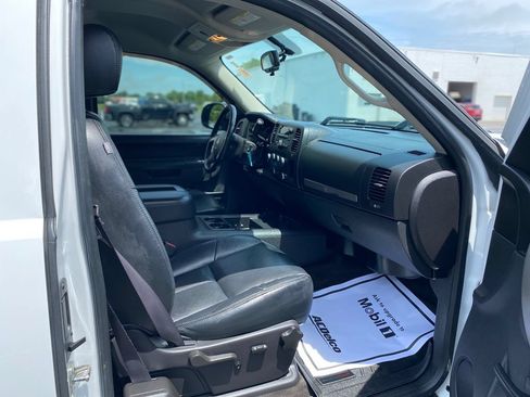 Used 2013 GMC Sierra 2500 SLE AWD/4WD image 12