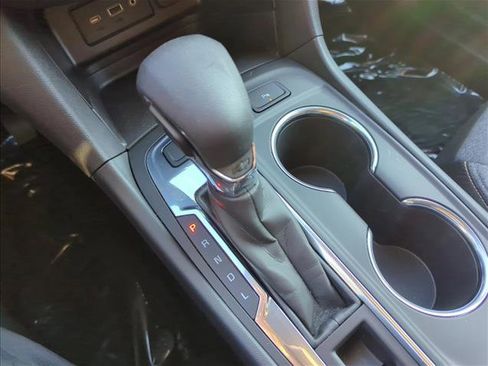 Used 2024 Chevrolet Equinox LT image 16