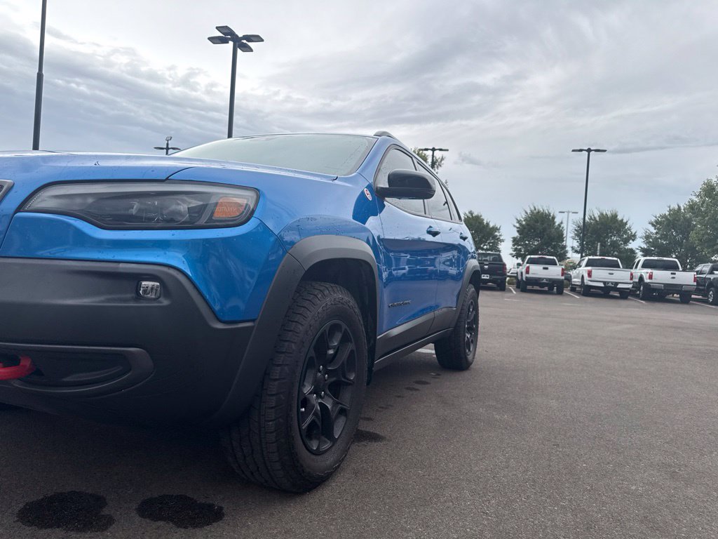 Used 2022 Jeep Cherokee Trailhawk w/ Trailer Tow Group AWD/4WD image 30