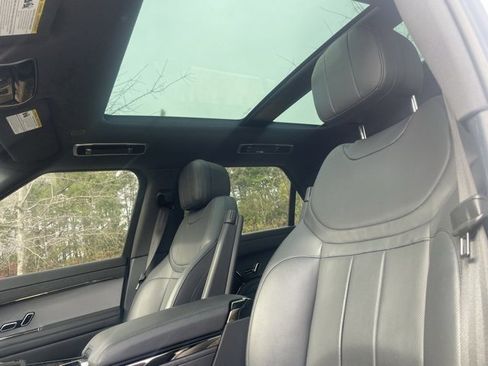 Certified 2024 Land Rover Range Rover Sport Dynamic SE image 3