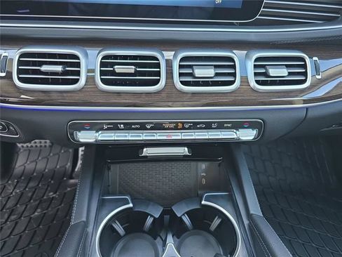Used 2026 Mercedes-Benz GLS 450 4MATIC image 39