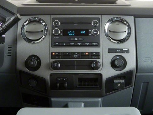 Used 2013 Ford F250 XLT AWD/4WD image 10