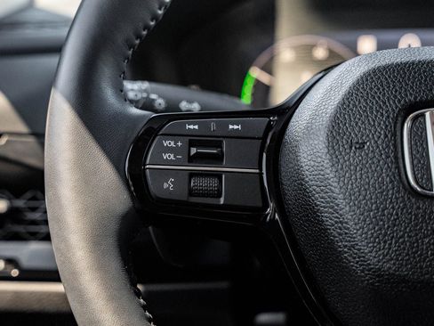 Used 2025 Honda Accord Touring image 26
