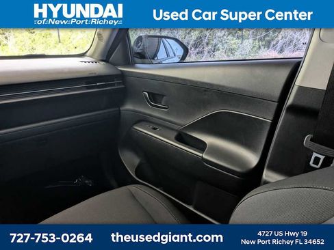 Used 2024 Hyundai Kona SE FWD image 18