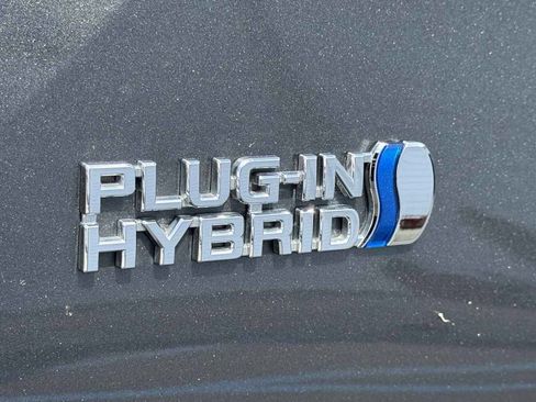 Used 2020 Toyota Prius Prime LE FWD image 8