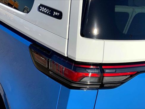 New 2025 Volkswagen ID. Buzz 1st Edition AWD/4WD image 14