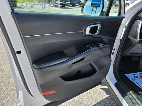 Used 2024 Kia Sorento X-Line EX AWD/4WD image 19