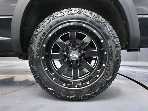 Used 2012 RAM 1500 Big Horn image 13